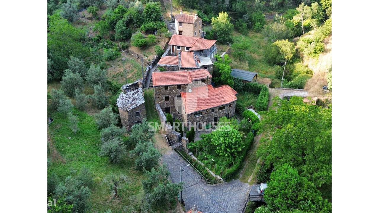 Moradia T3 Caratão c/ terreno junto rio-43