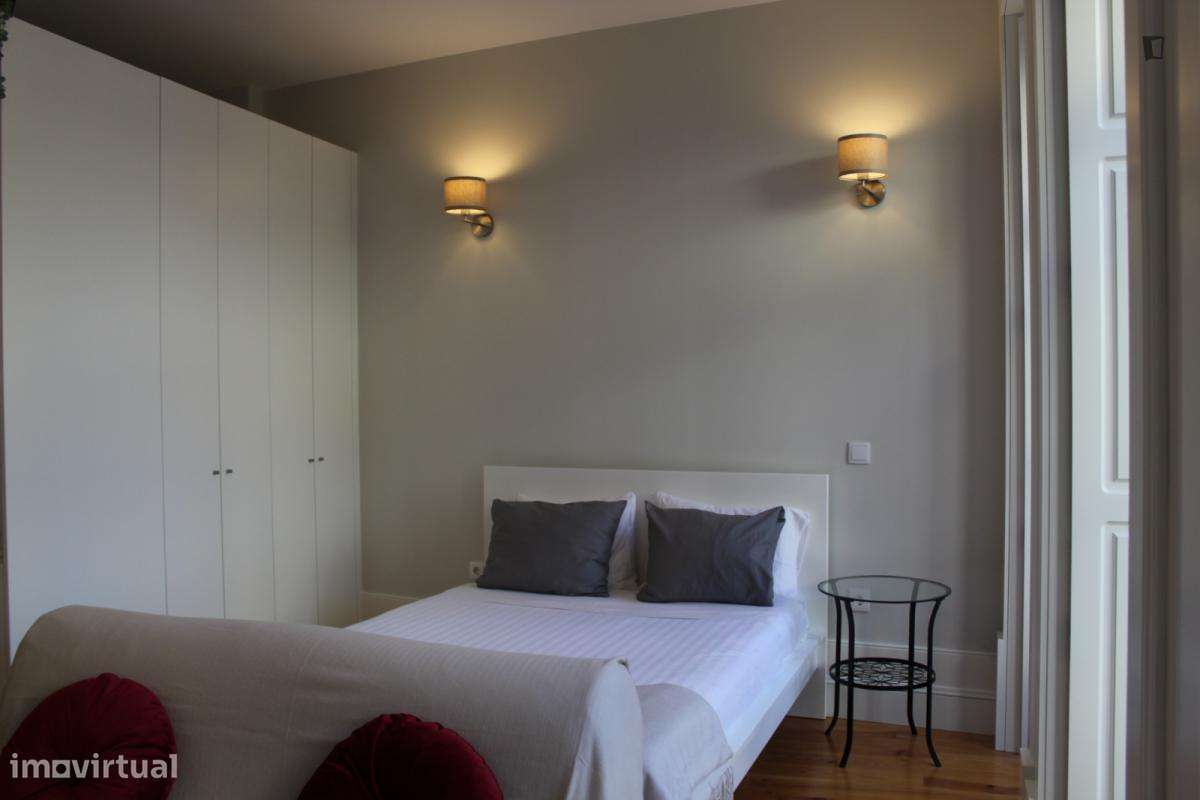 Apartamento com 1 quartos - localizado em Santo Ildefonso Porto - Grande imagem: 2/7