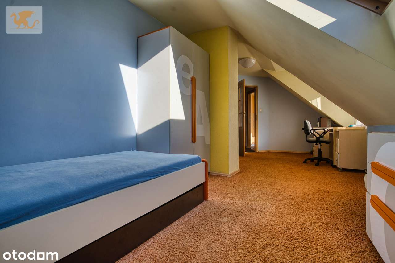 Komfortowy dom w Kętach | 6 pokoi + garaż | Spokojna okolica-9