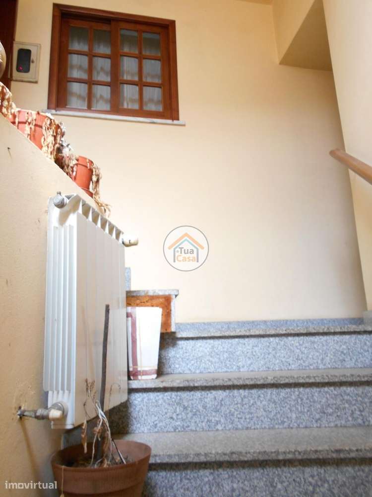 Moradia T6 sito em Oliveira de Frades, Viseu - Grande imagem: 2/15