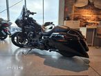 Harley-Davidson Touring Street Glide - 2