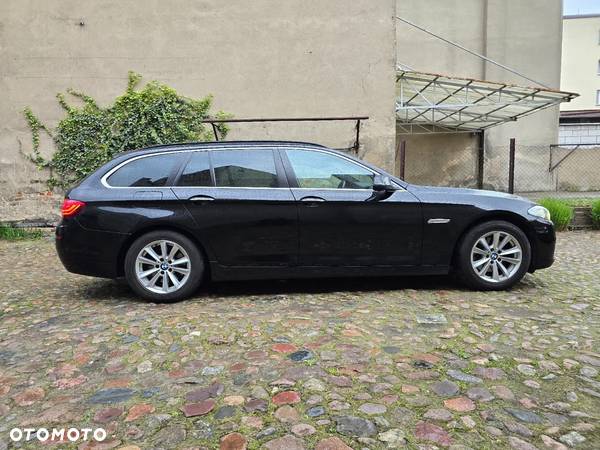 BMW Seria 5 520d xDrive - 6