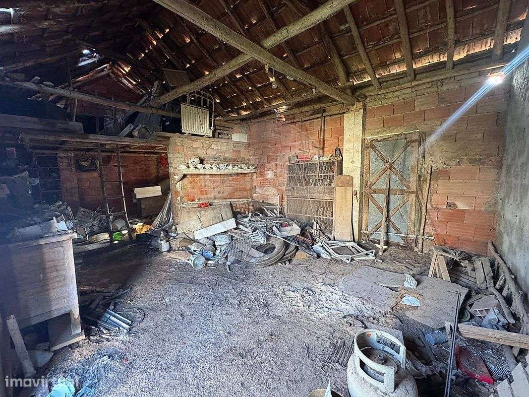 Moradia T2 para venda-23