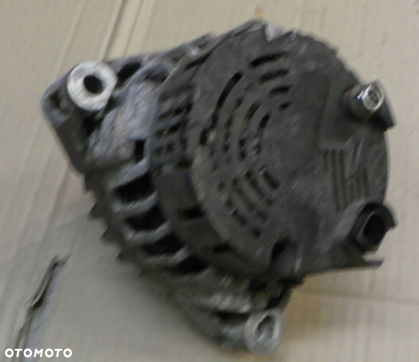 mercedes clk w209 2004 3.2 alternator - 3