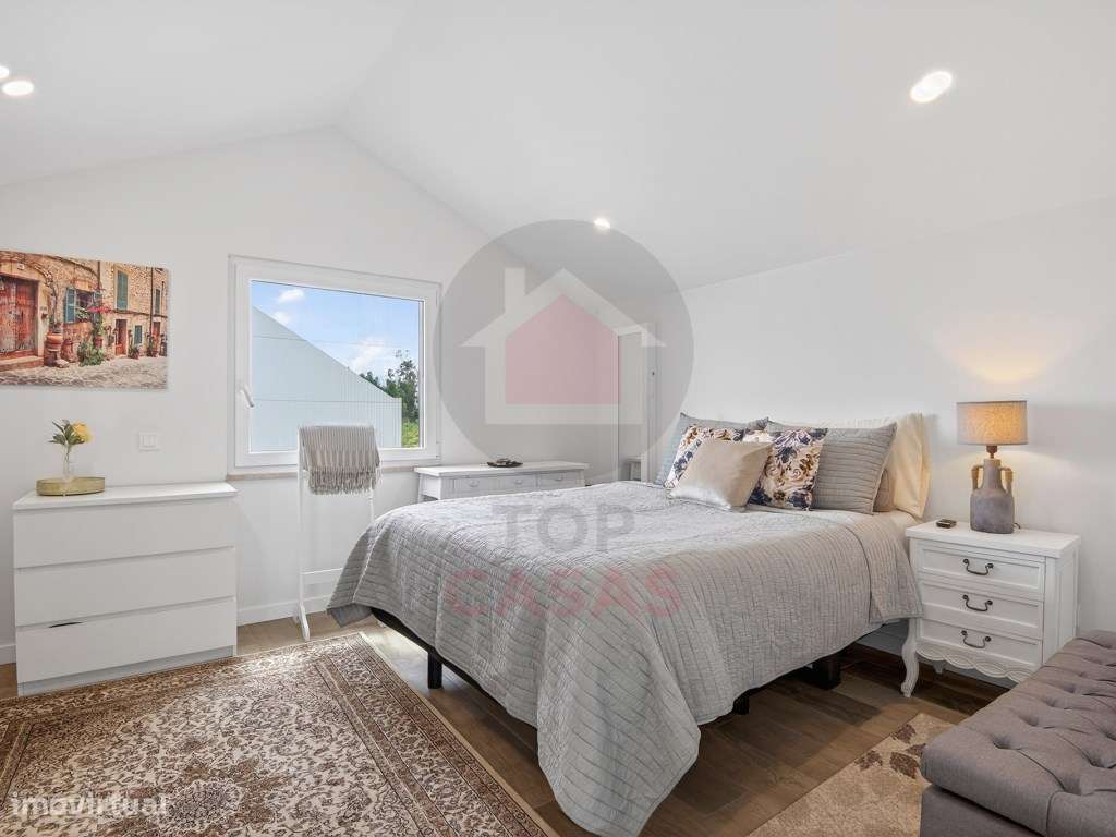 Moradia Contemporânea com 3 Quartos e Jardim Próxima de Caldas da R...-44