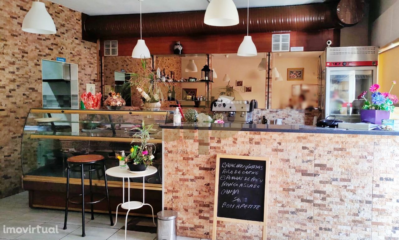 Trespasse de Restaurante e Cafetaria em Rio Tinto
