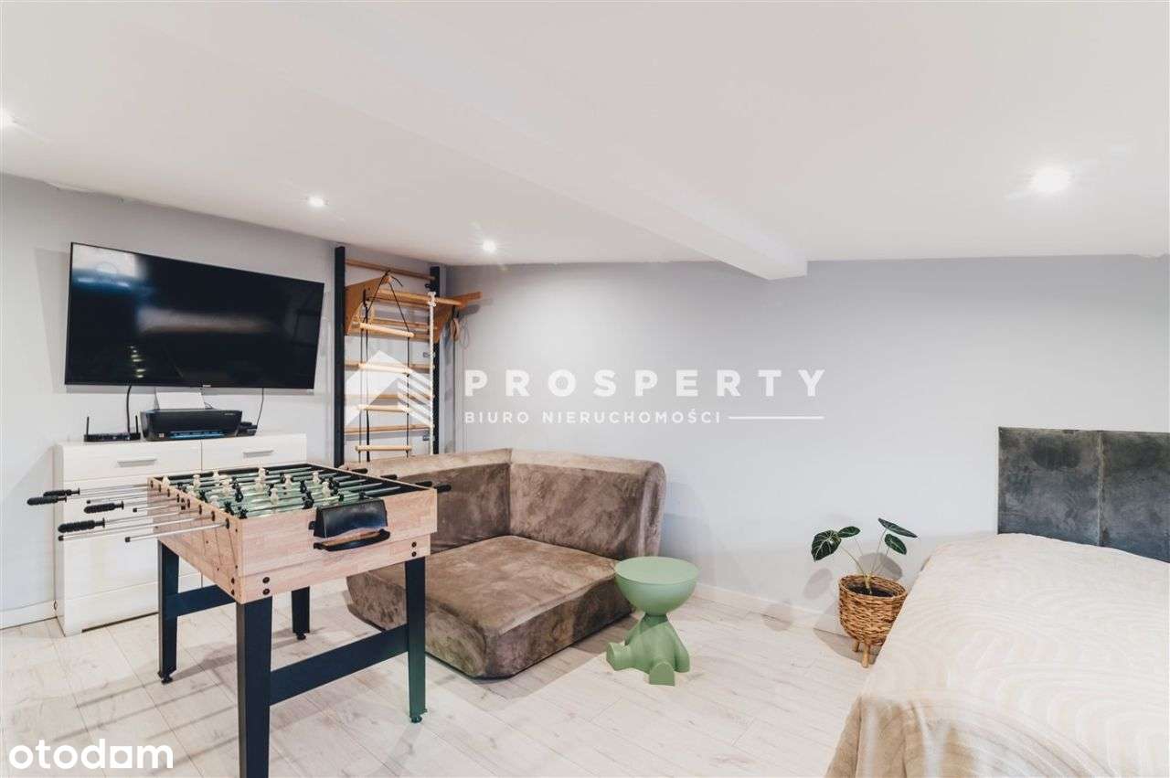 Funkcjonalny, piękny dom z ogrodem 328m2-15