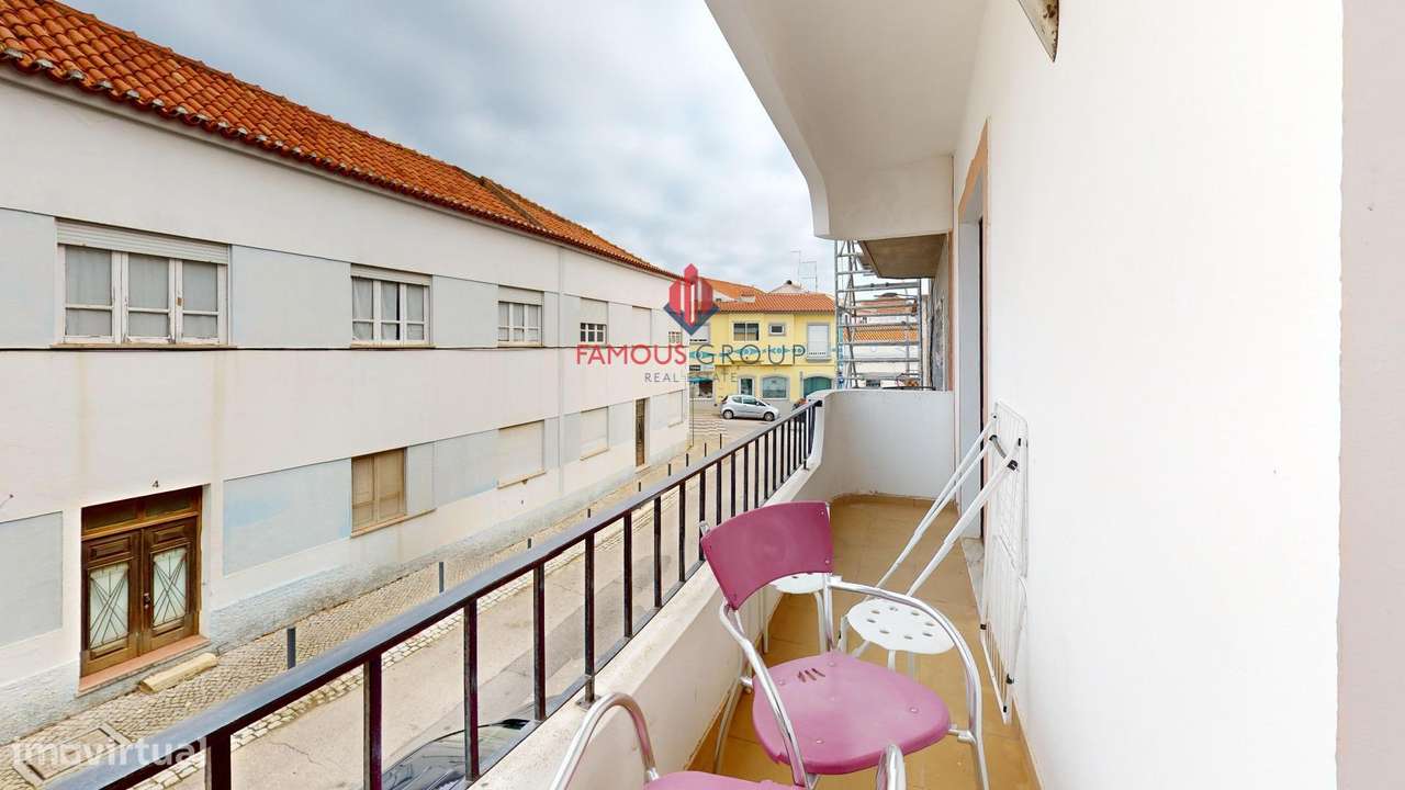 Apartamento T2 Duplex - Lagoa na Rua General Humberto Delgado-18