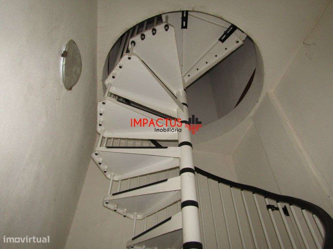 Investimento duplo para Habitação e Comércio face EN14 - Grande imagem: 5/21