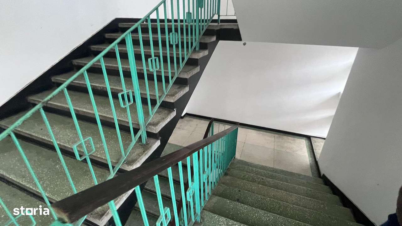 Camera De Camin Etajul 2 - Str. Aleea Constructorilor - zona Tractorul-7