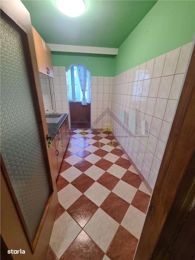 Apartament 2 camere etaj intermediar Astra- Carpatilor-3