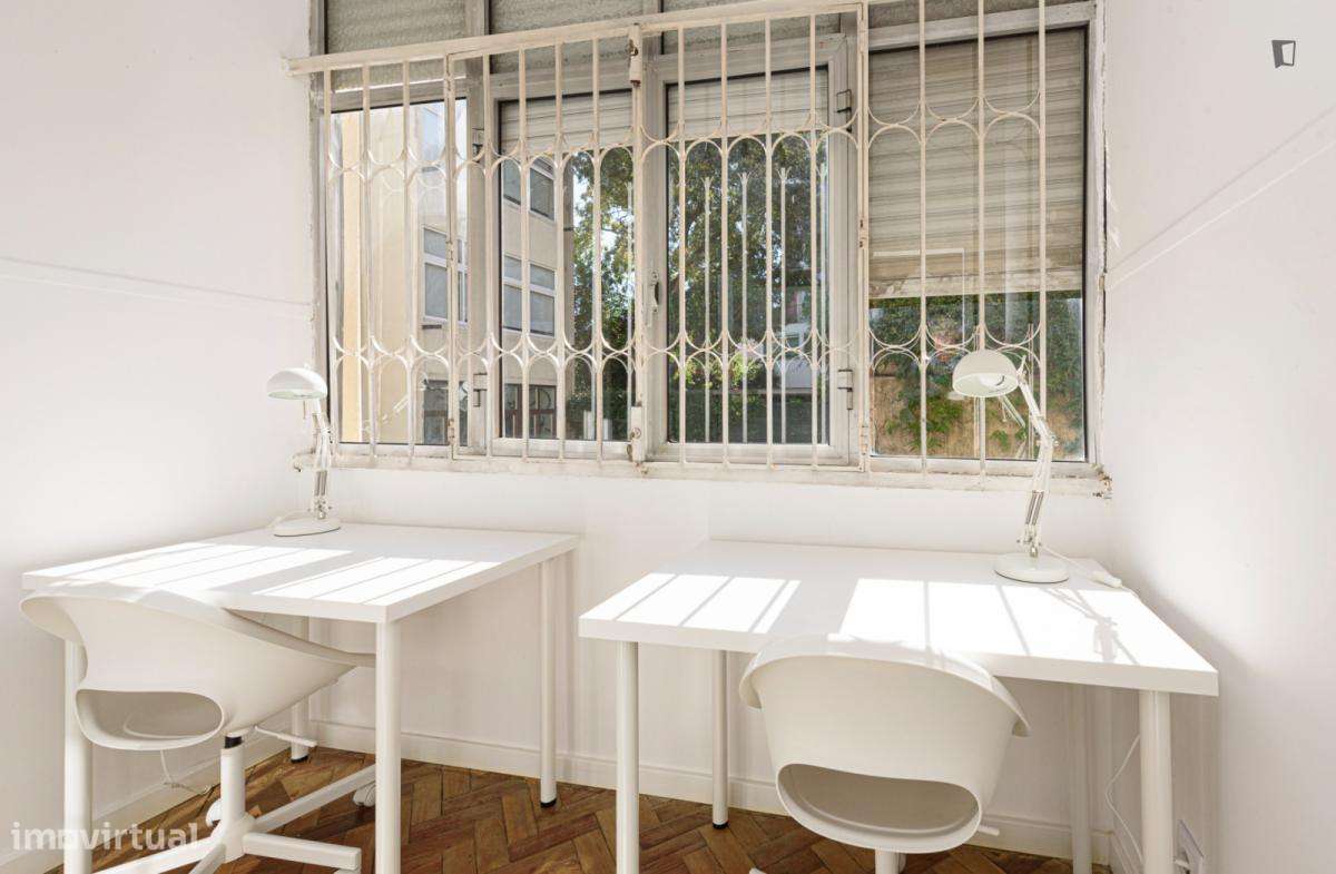 Quarto - localizado em Lapa Lisbon - Grande imagem: 5/6