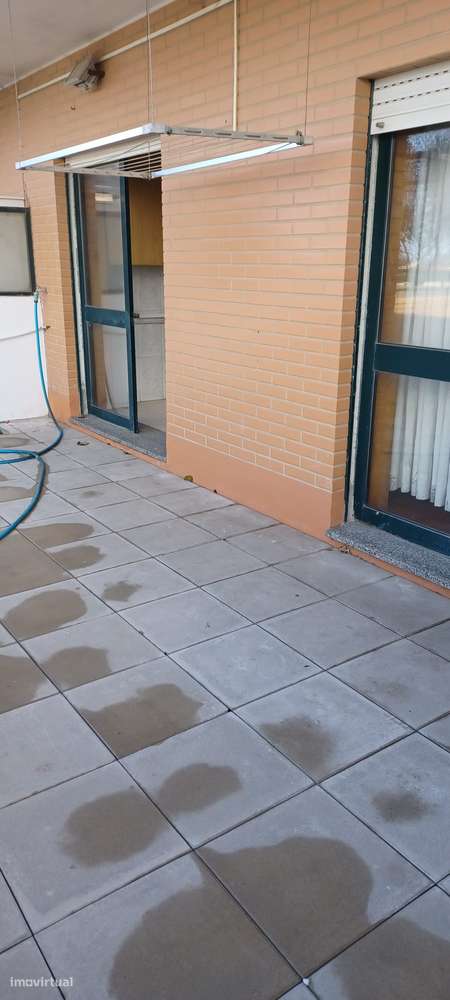 Alugo Apartamento T2 + 1 com terraço vista mar - Grande imagem: 4/13