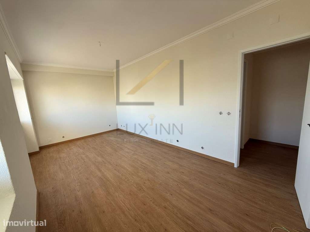 T1 Cond. Com Piscina 1ªlinha de Mar - Grande imagem: 5/23