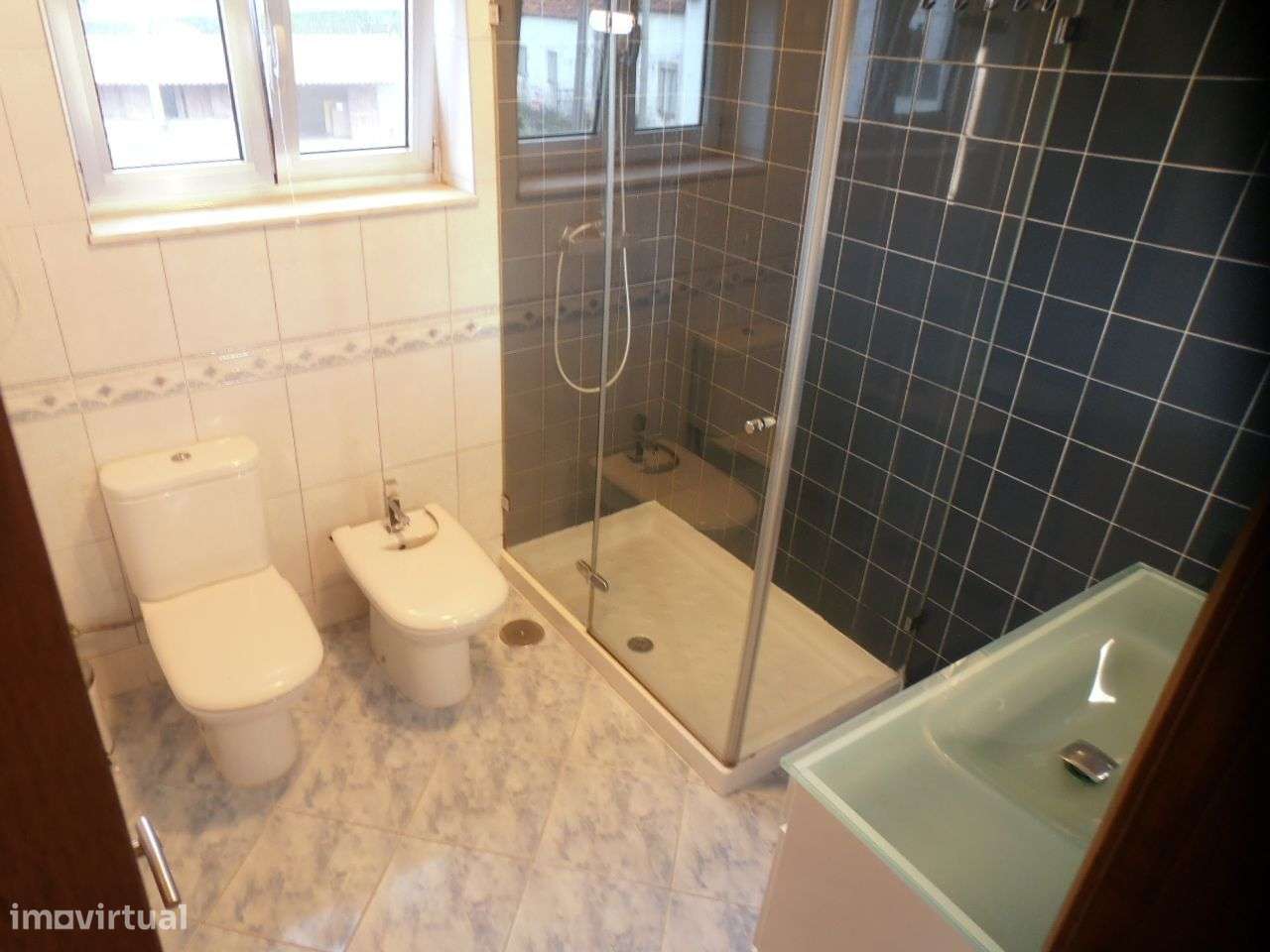 Apartamento T2 com garagem - Meadela - Viana - Grande imagem: 2/5