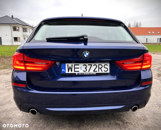 BMW Seria 5 520d xDrive Luxury Line - 4