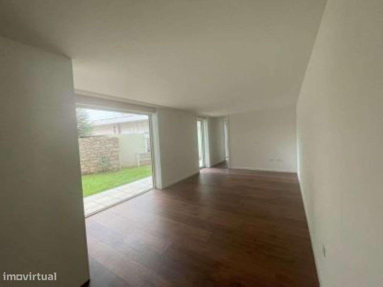 APARTAMENTO T1, com JARDIM no centro do Porto - Grande imagem: 3/22