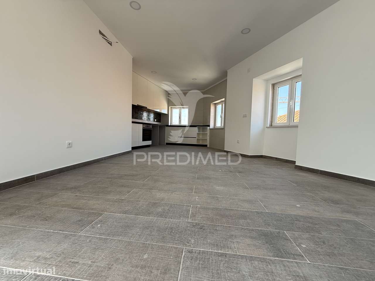 Apartamento T2 Novo com Garagem no Centro de Alcanena - Grande imagem: 4/29