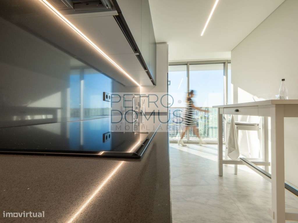 APARTAMENTO T2 DE LUXO NA INFINITY TOWER - RIVER- PRAÇA DE ESPANHA - Grande imagem: 5/30