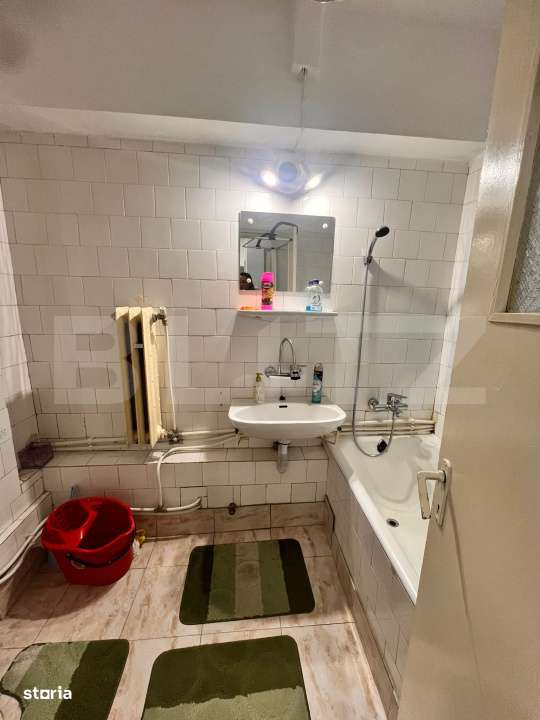 Apartament 4 camere,2 bai,2 balcoane+boxa zona CEC - Imagine principală: 4/6