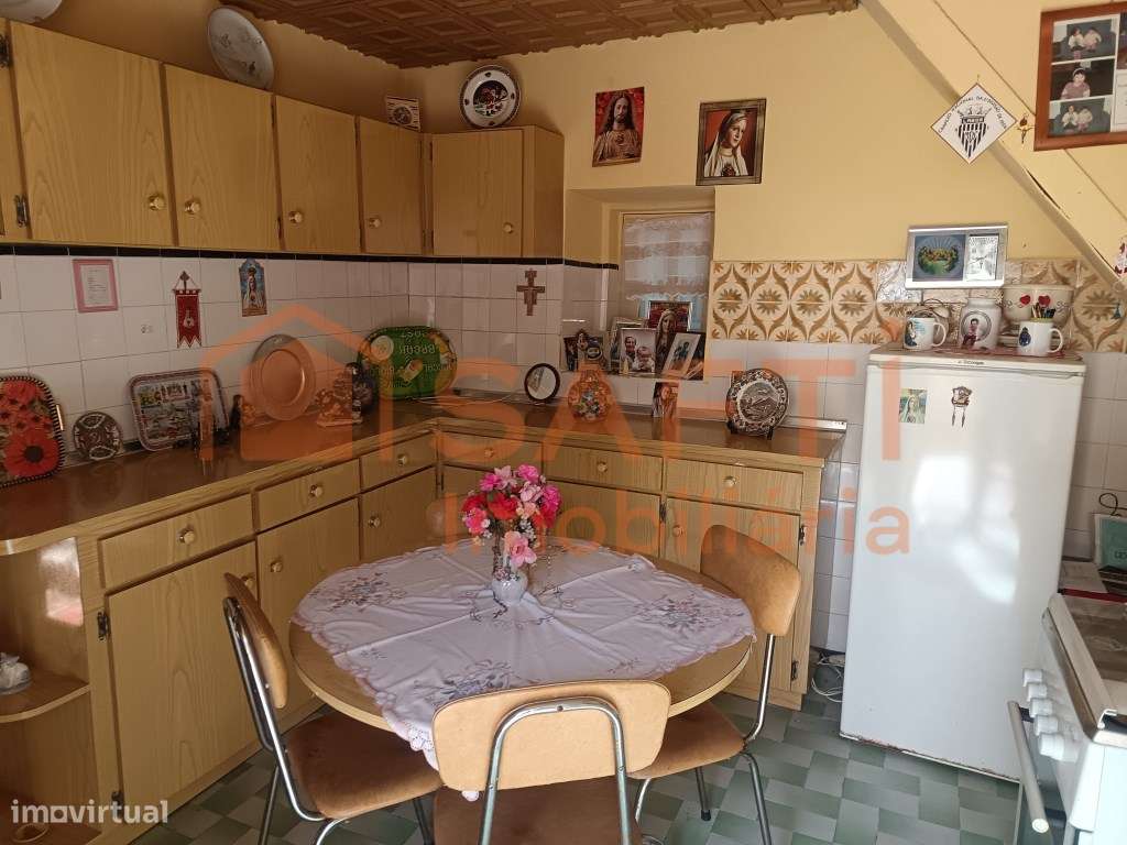 Moradia T4 em Cucujães-21