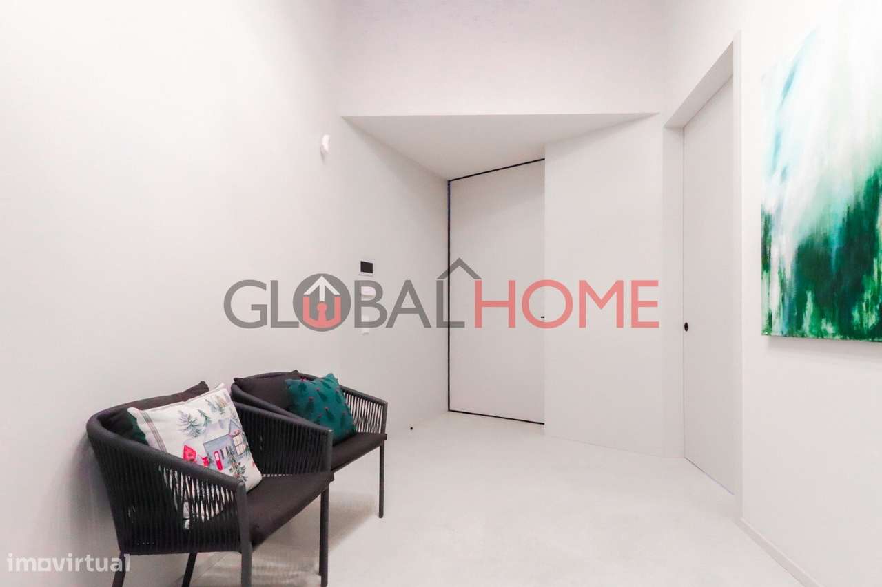 Moradia T5 com piscina na Quinta das Luzes-41