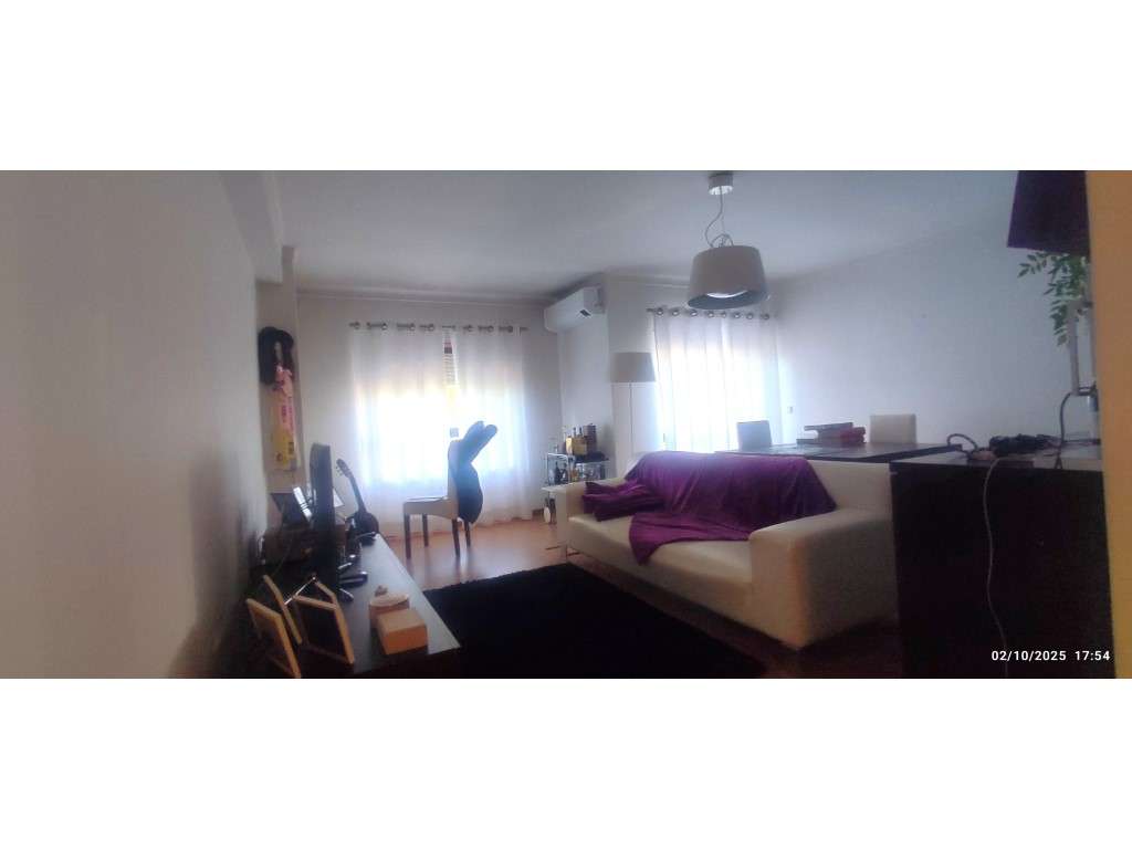 Apartamento T3 remodelado no centro da cidade de Ourém-6