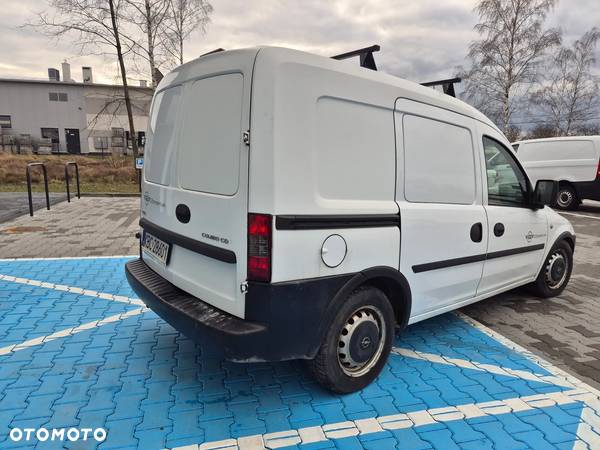 Opel COMBO-C-VAN - 9