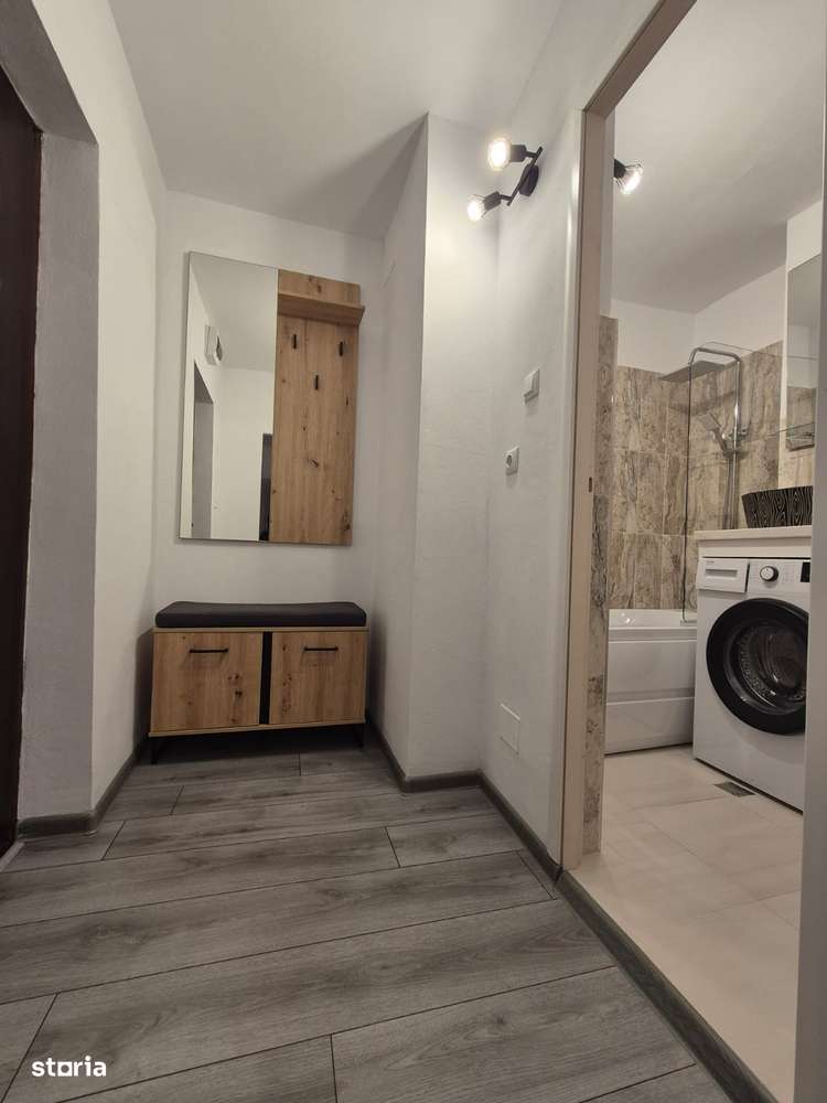 Garsoniera, bloc de apartamente.-14