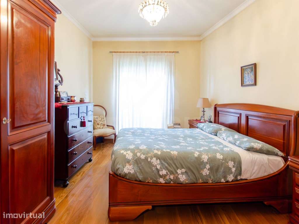 T3 no Luxuoso condomínio Villa Restelo-23