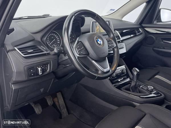 BMW 216 Active Tourer d Line Sport - 21