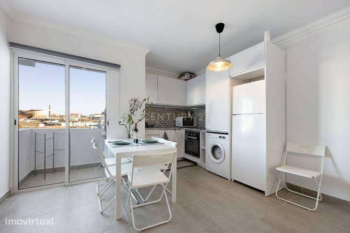 Apartamento T2 em Condomínio Fechado 2º Andar com Elevador com Piscina-6