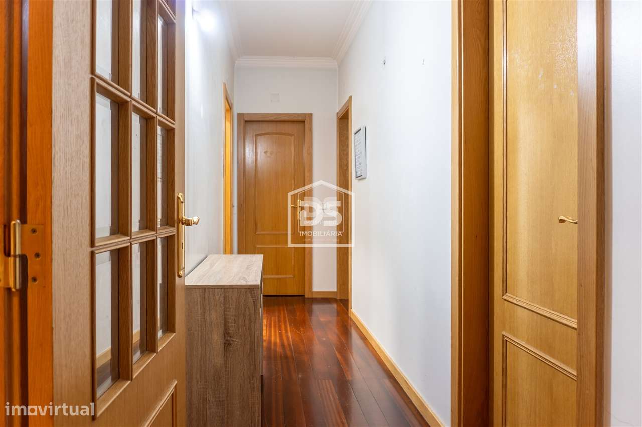 Apartamento T4 Venda em Santo António dos Olivais,Coimbra - Grande imagem: 4/12