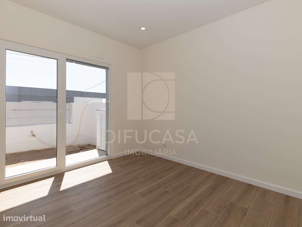 Moradia T3 localizada em Pinhal do General-12