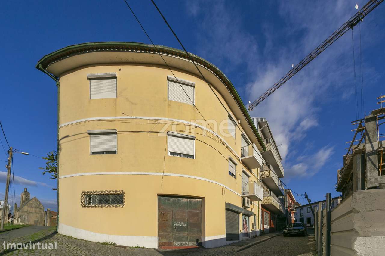 Prédio no Peso da Régua - Grande imagem: 3/24