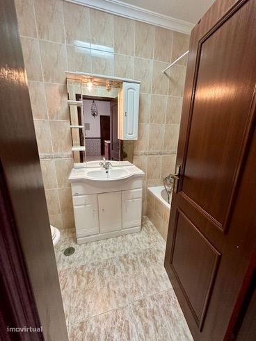 Vendo Apartamento T.3 - Com parqueamento a 70 Mts da Praia em Nazaré-30