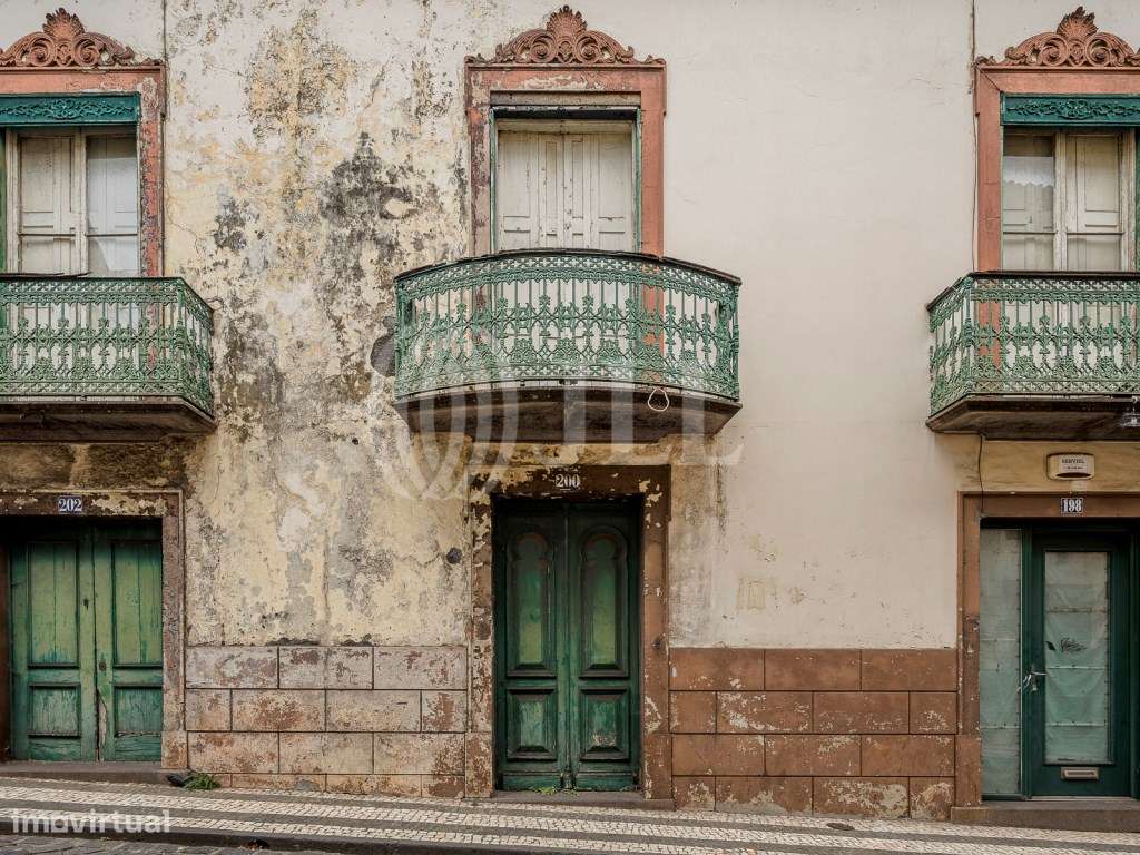 Prédio, no centro histórico do Funchal, Madeira - Grande imagem: 4/21