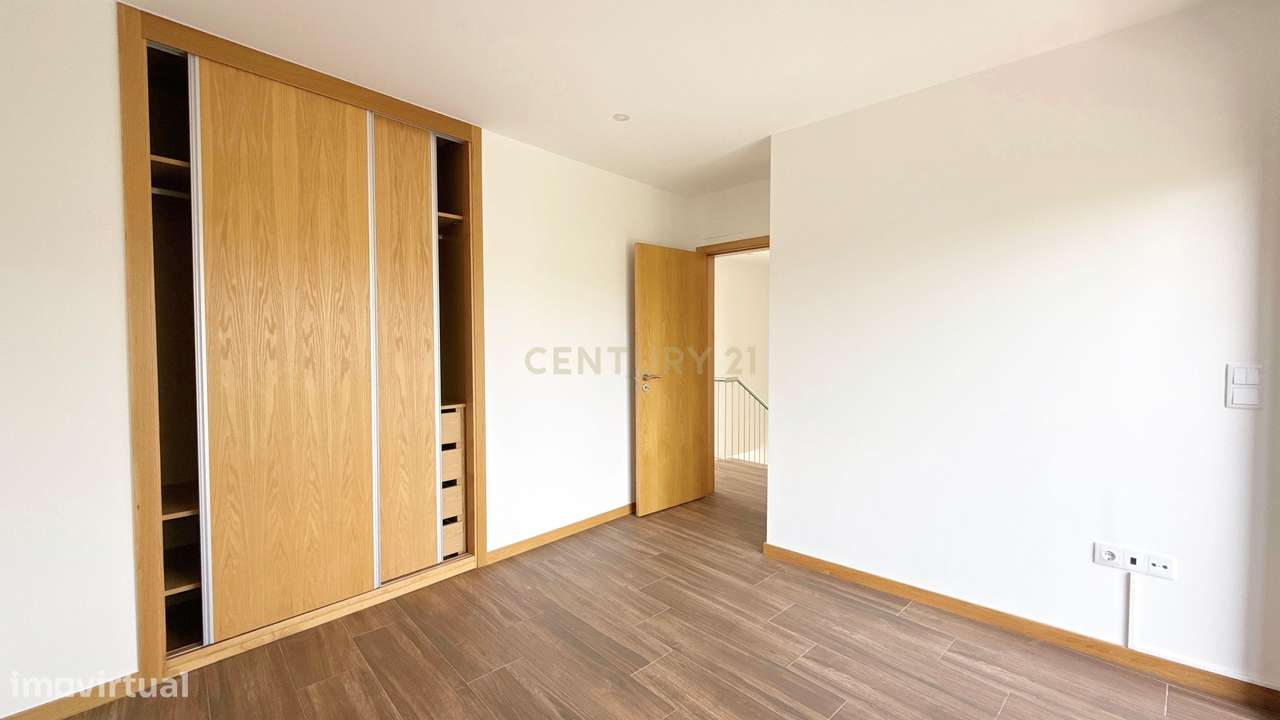 Moradia T3 | Parque da Cidade | Paredes-23