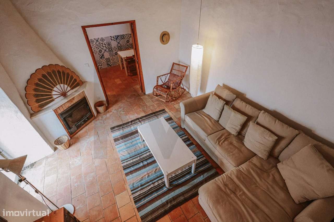 MORADIA  ESPAÇO EXTERIOR  E ZONA DE ESTACIONAMENTO PRIVATIVO-14