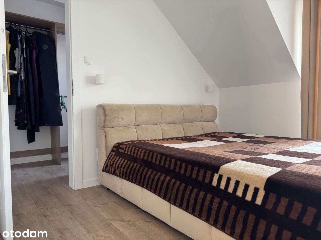 Nowoczesny dom w świetnej lokalizacji-13