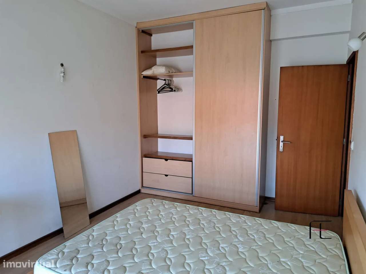 Apartamento T3, Porto, Porto-12