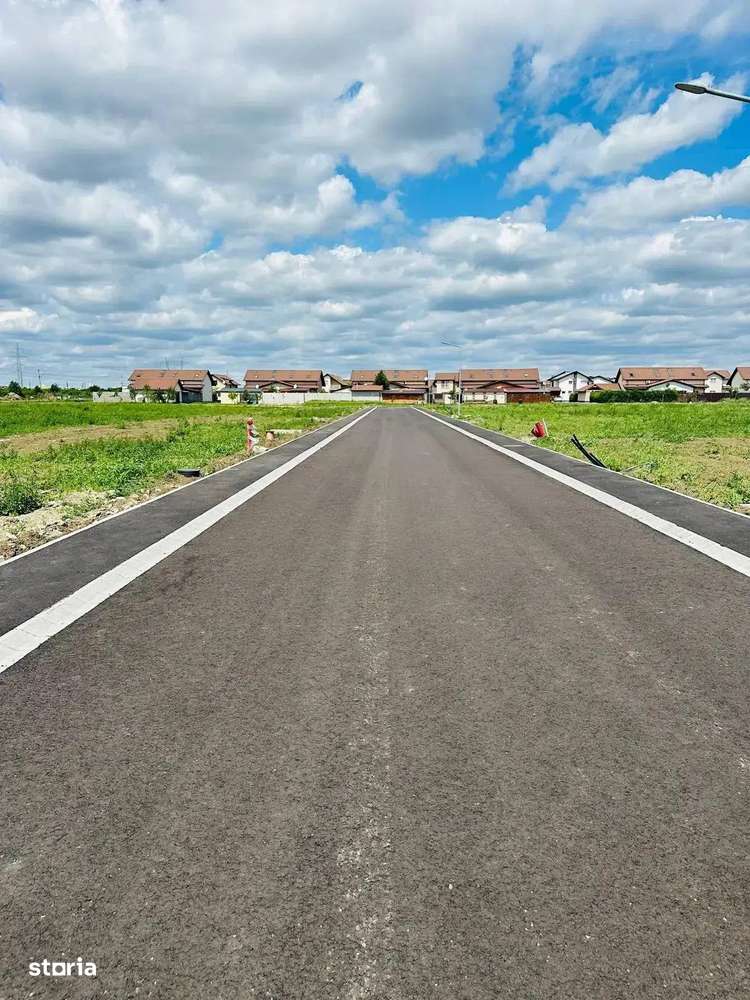 Terenuri de vânzare în Via Carmina cu utilitatile la cheie - Imagine principală: 4/4