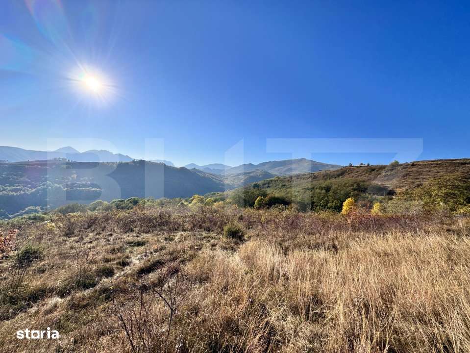 Teren de vanzare - Imagine principală: 2/3