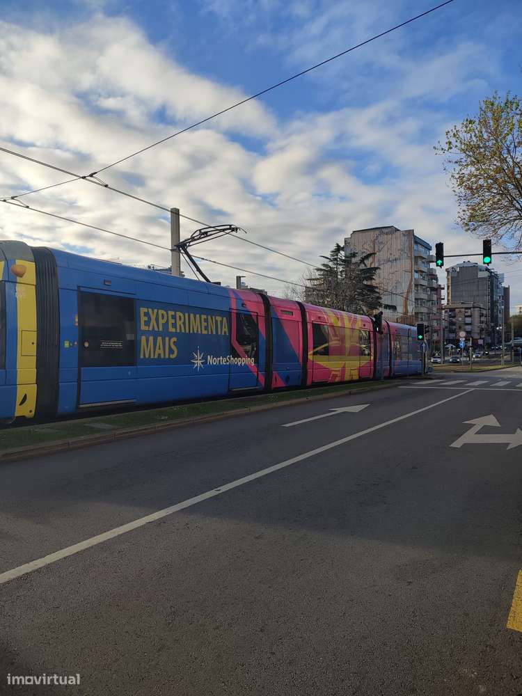 T2+1 situado na emblemática Avenida República junto ao El Corte Inglês-8