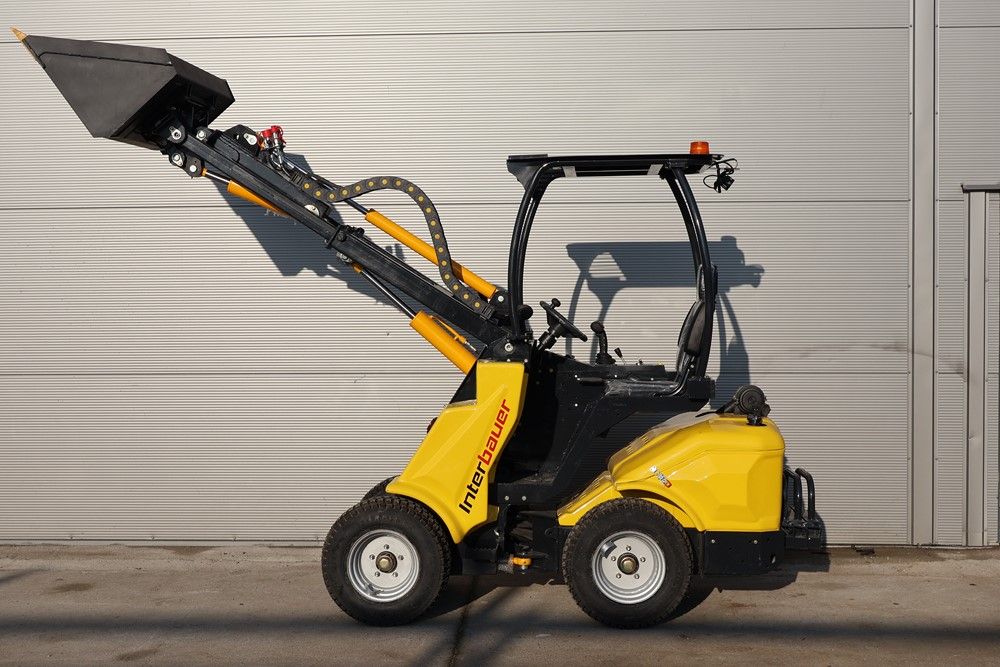 Interbauer ib800t  nowa ładowarka teleskopowa interbauer ib800 kubota jak avant 800kg 2025