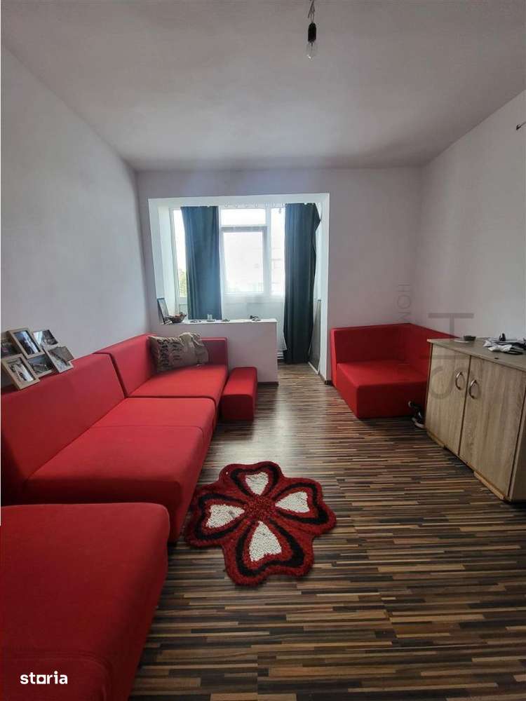 Apartament 2 Camere, Decomandat, etaj 3 din 4, Sud-3