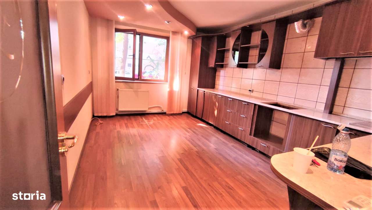 Apartament-Spatiu Mazepa1 parter - Imagine principală: 4/7