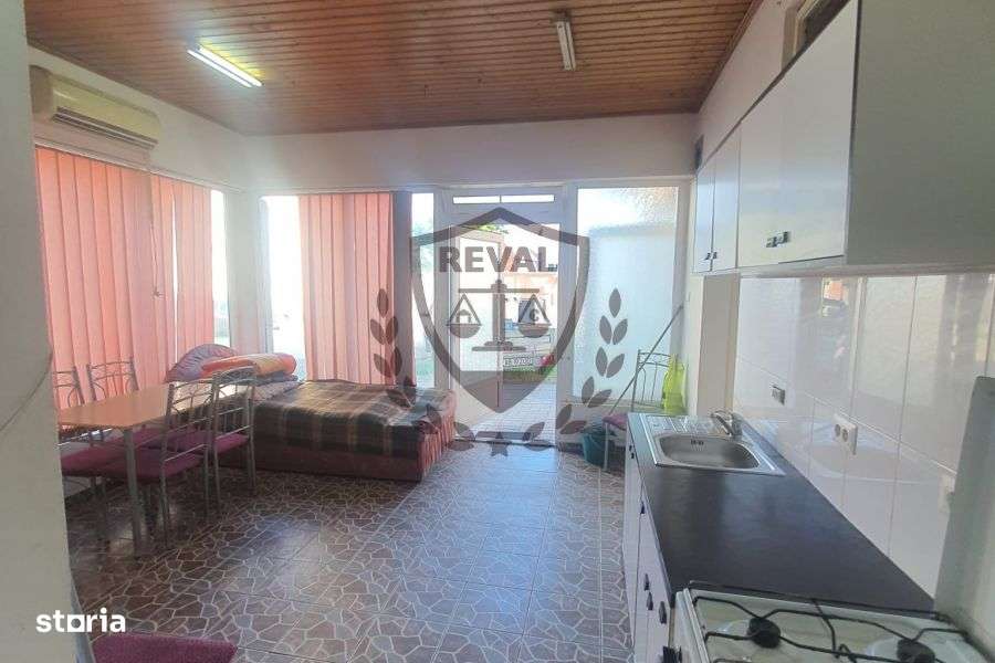 Spatiu comercial in supr. de 100 mp., situat in Sebes, zona Centrala. - Imagine principală: 3/10