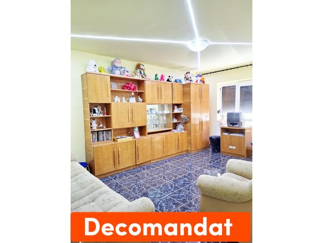 Comision cumparator 0! 3 camere decomandat, parter cu balcon, Us-1