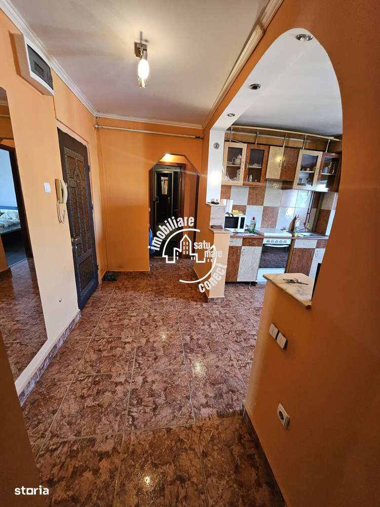 Apartament 2 camere - zona Micro 17 - decomandat - Imagine principală: 4/10